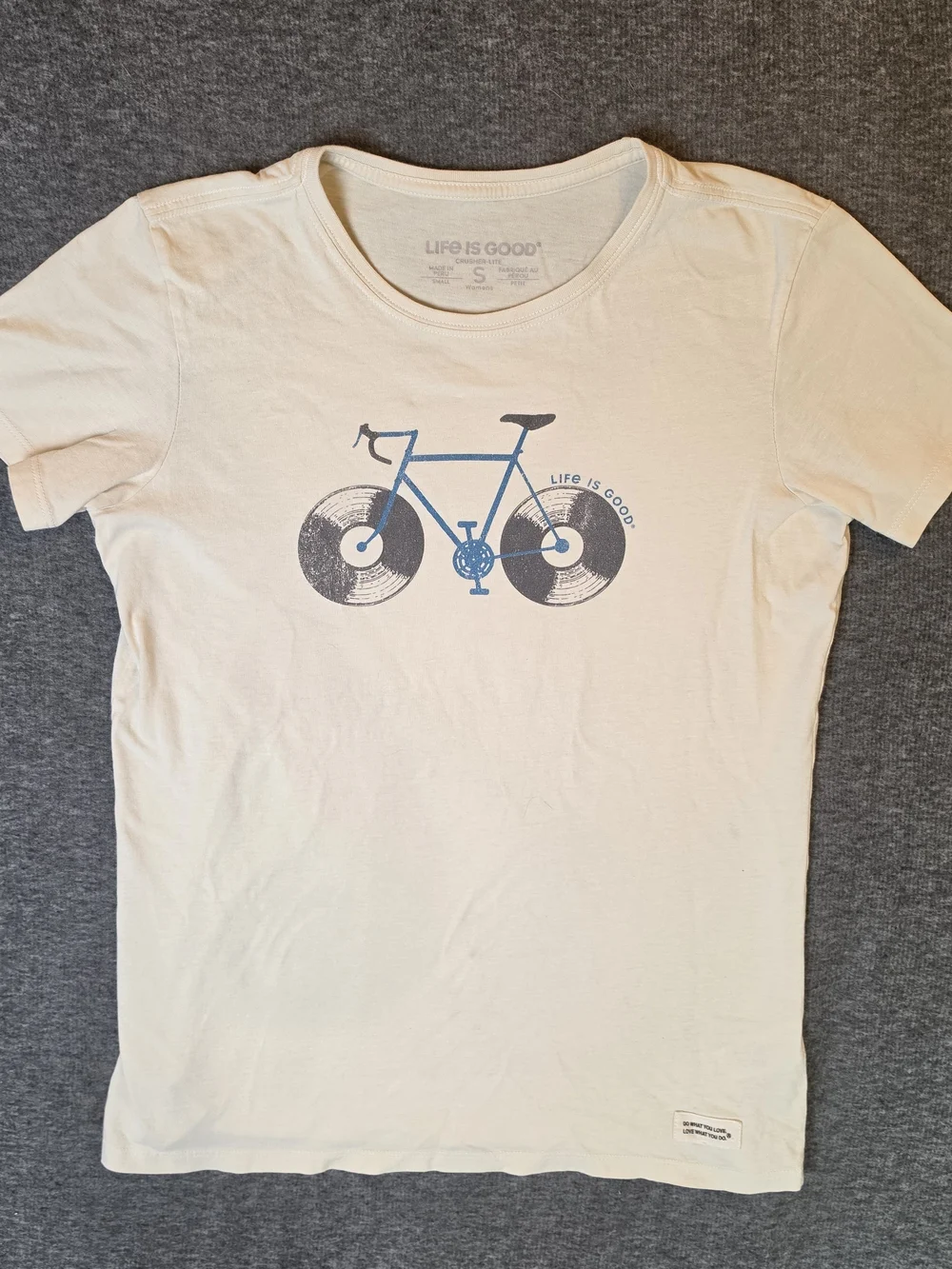 Life is Good Womans' Shirt Small Cream Bike Graphic Tee Travel Comfort Classic - Picture 2 of 10